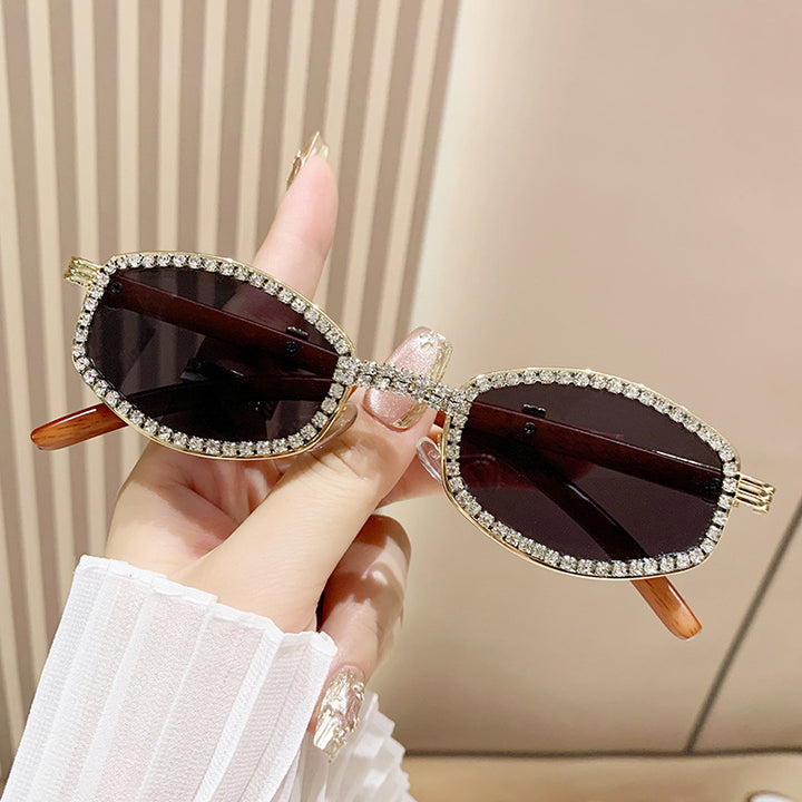 Damen Sonnenbrille im eleganten Glamour-Stil Karnz