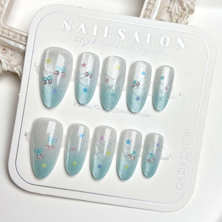 Künstlerisches Funkeln Press-On Nageldesign