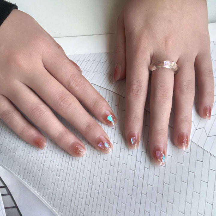 Künstlerisches Nageldesign Press-On Set mit Kristallakzenten Karnz