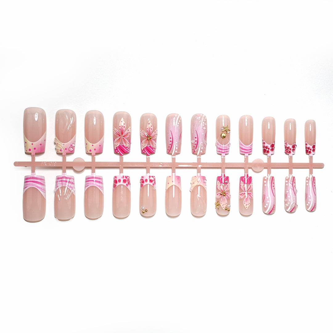 Blumiges Klebe-Press-On-Nagelset