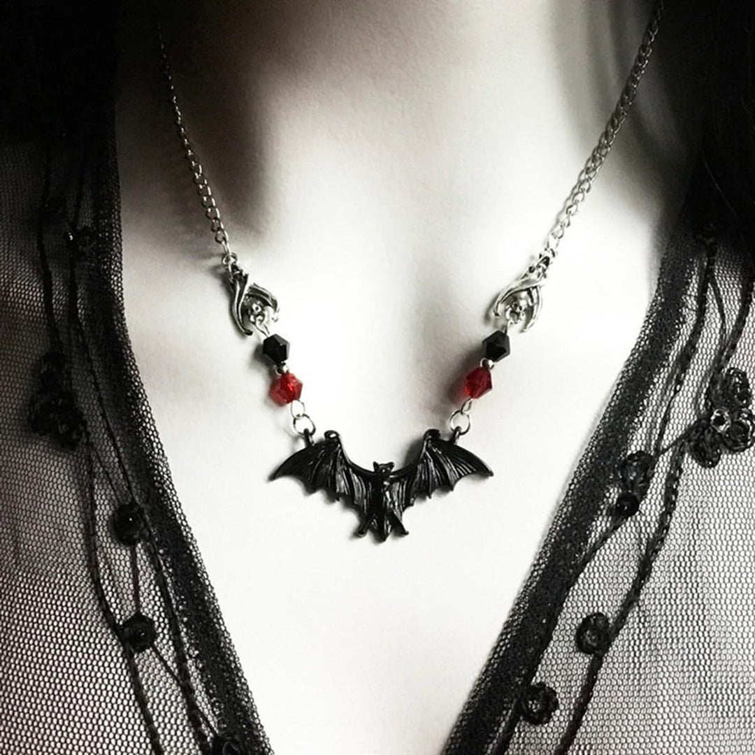 Gothic Fledermaus-inspiriertes Anhänger-Neklace Karnz