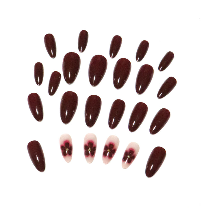 Elegantes florales Design Press-On Nagelkunst Karnz