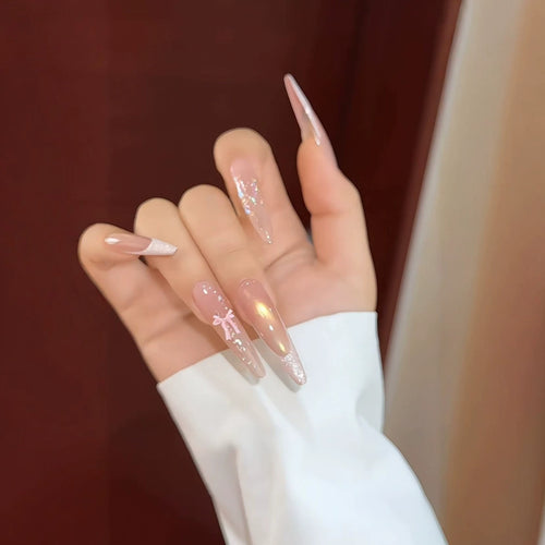 Elegantes Stiletto Druck-On-Nagelkunst-Set