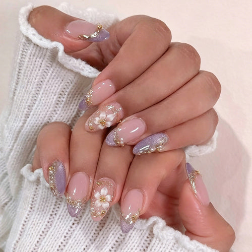 Blumengeschmücktes Press-On Nagelset