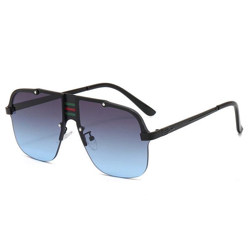 Damen Oversized Sonnenbrille mit einzigartigem, gradienten Gläsern und markantem Metallrahmen Karnz