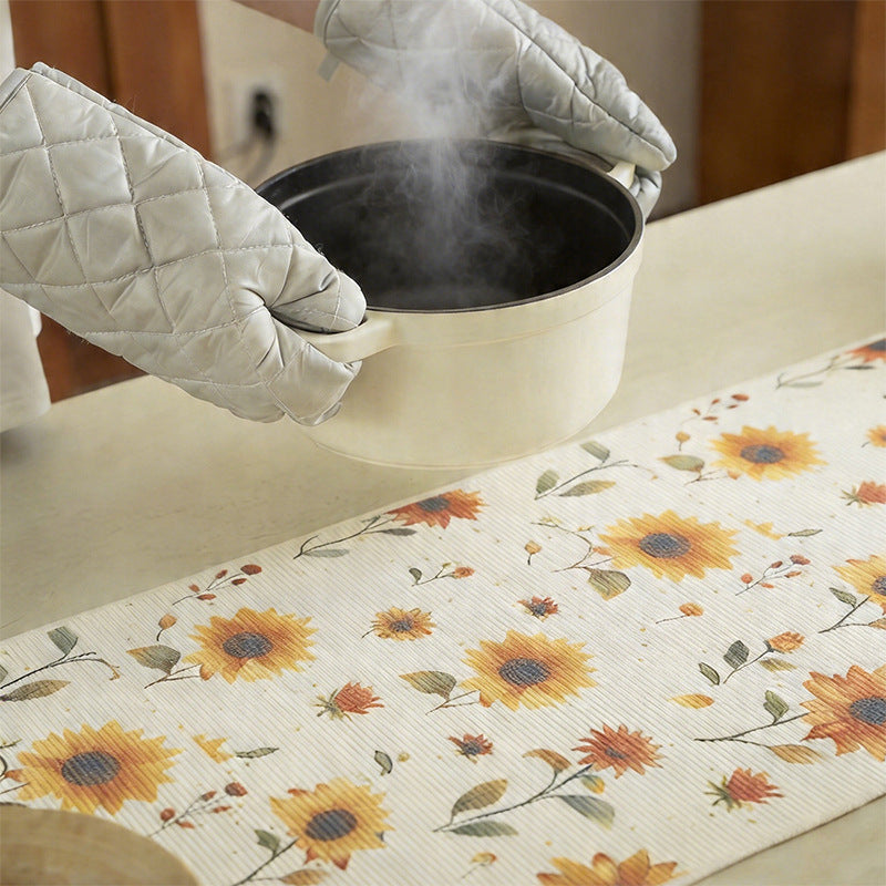 Gewebter Tischläufer mit floraler Wiesenblumen-Jacquard und Fransen Karnz