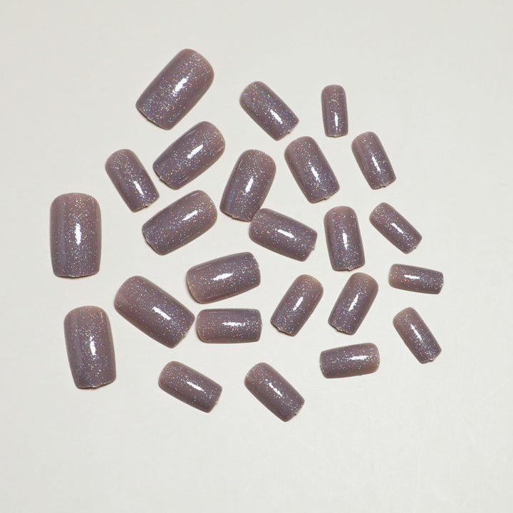 Glitzerhaltiges Press-On Nagelset Karnz