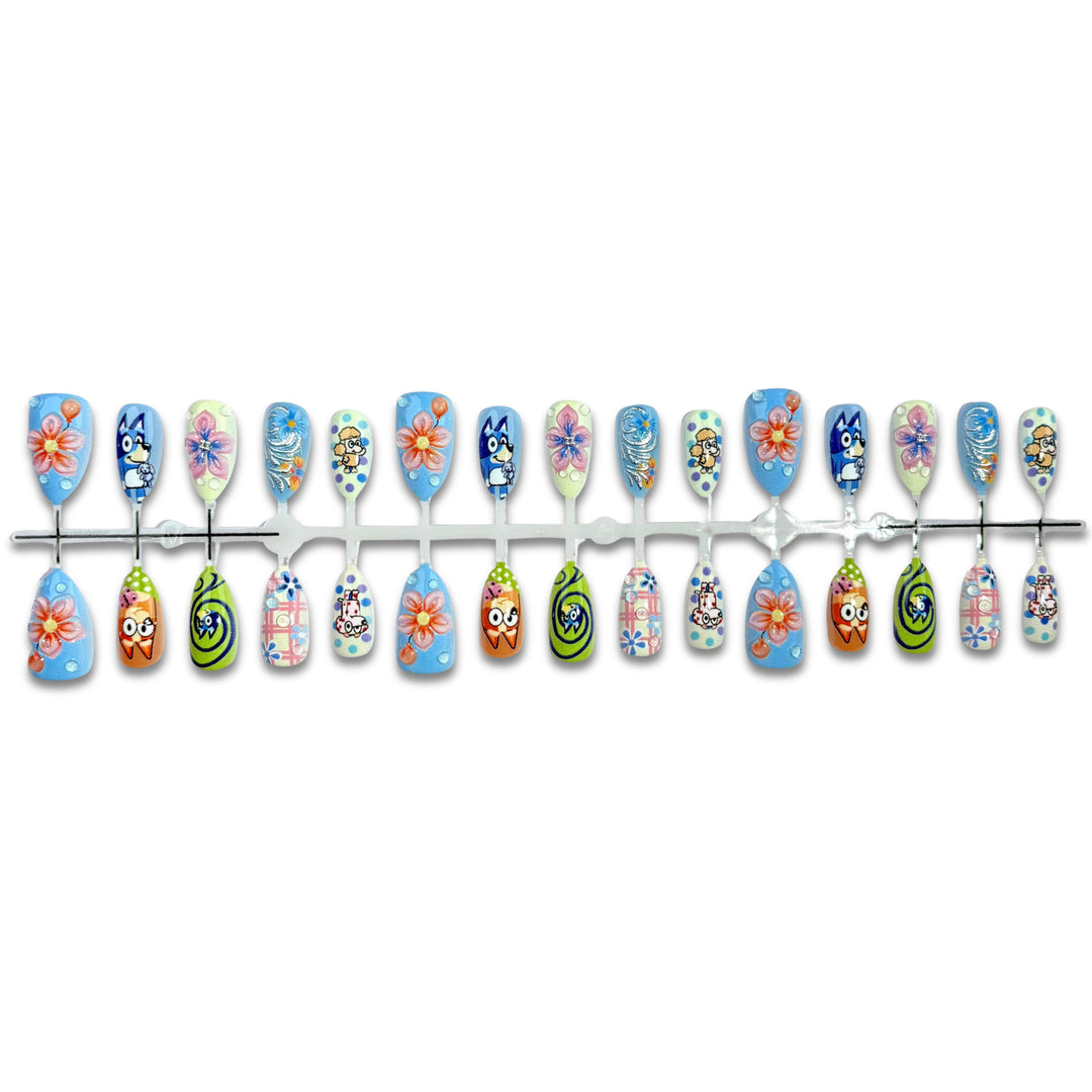 Verspieltes, von Cartoon inspiriertes Press-On Nagelkunstset
