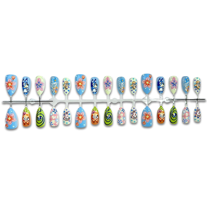 Verspieltes, von Cartoon inspiriertes Press-On Nagelkunstset