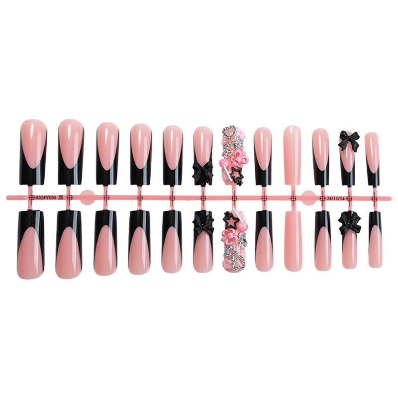 Kunstnagelset mit elegantem Schwarz-Rosa Design Karnz