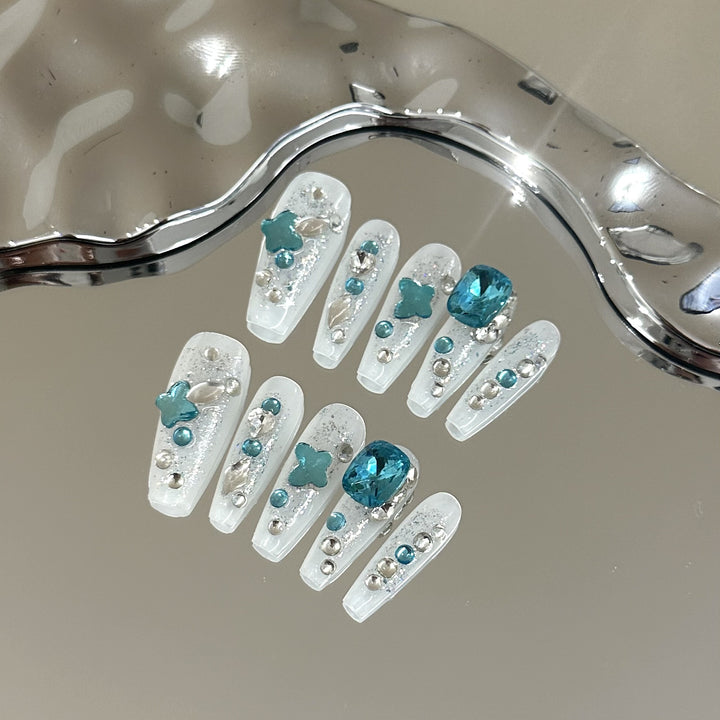 Elegantes dekoratives Press-On-Nagelset