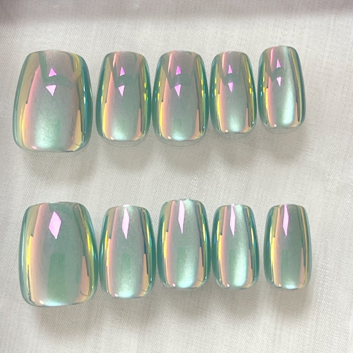 Iridescent Glossy Press-On Nail Set Karnz