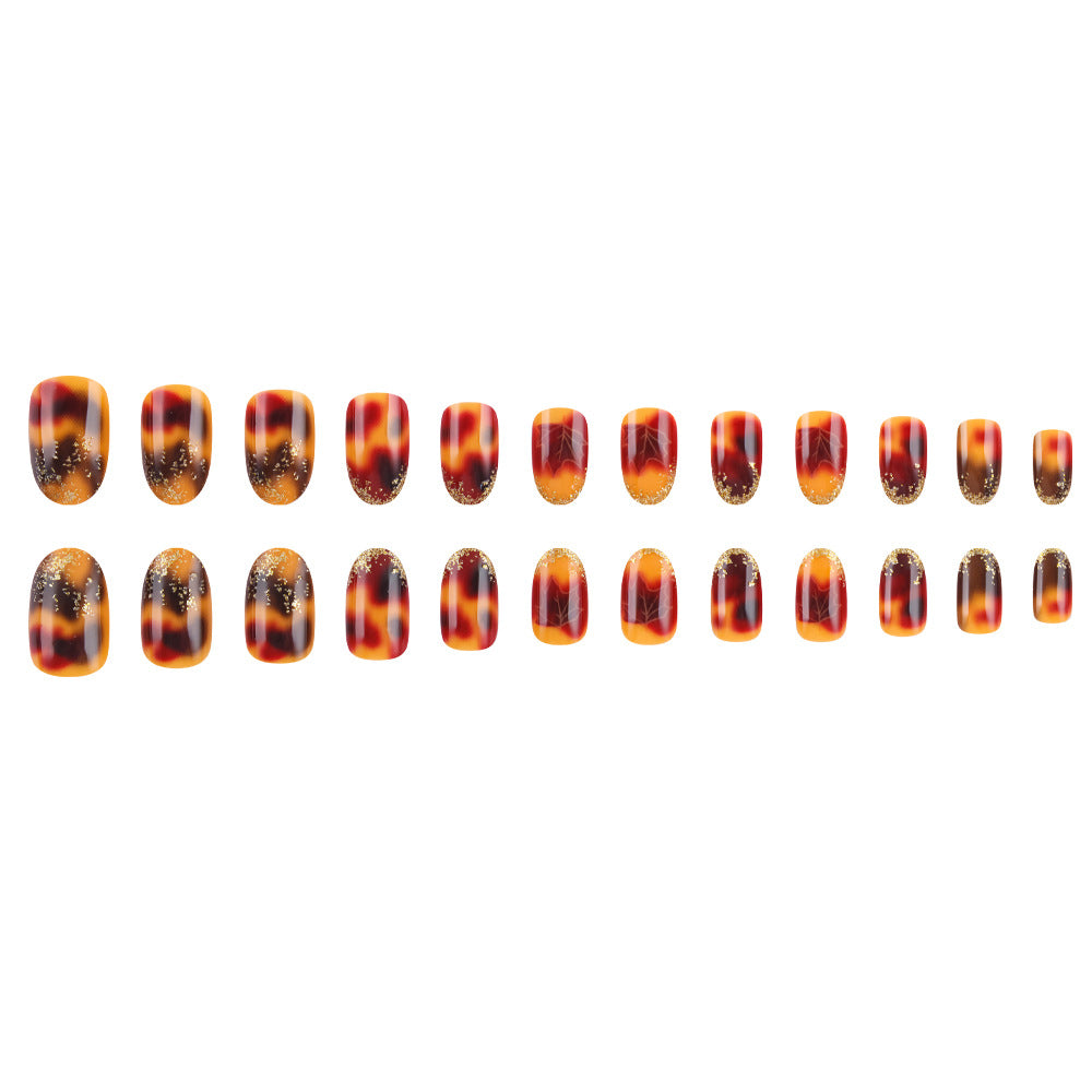 Künstlerisches Press-On-Nagelset mit Herbstblatt-Design Karnz