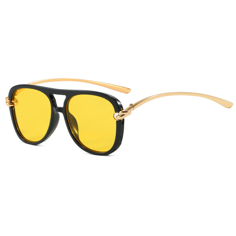 Damen sportliche Sonnenbrille mit breitem Kunststoffrahmen und UV-Schutz Karnz