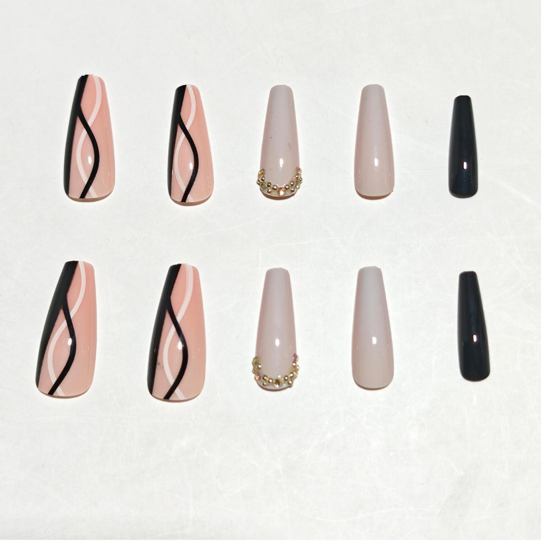 Elegante Stiletto-Nagelkunstverlängerungen Karnz