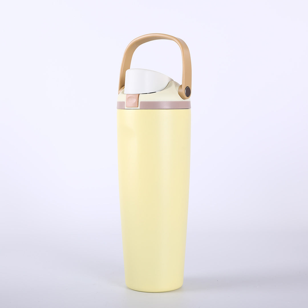 Isolierte Karnz Wasserflasche