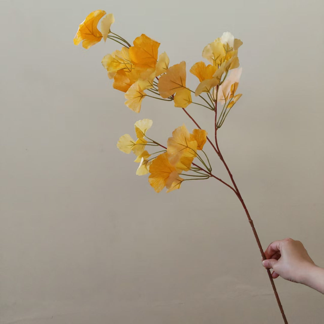 Lebensechte Ginkgo-Blatt Dekorative Stange
