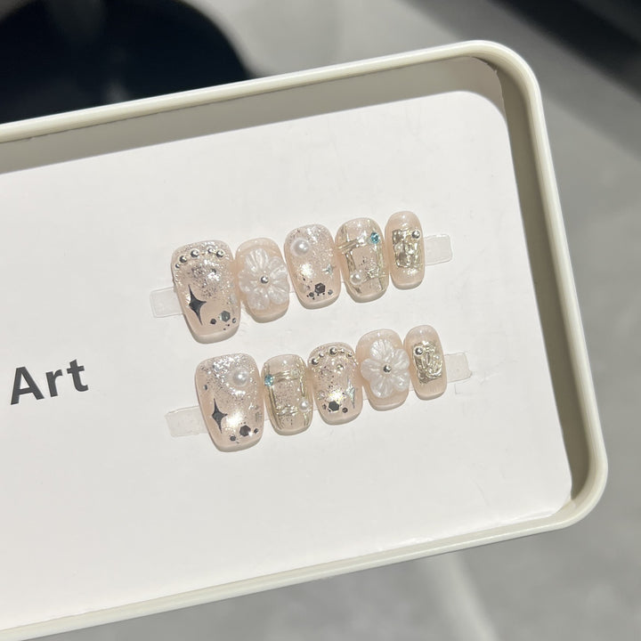 Premium Dekorative Press-On Nagelkunst Set