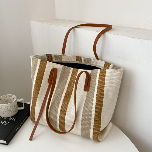 Gestreifte Woven Strand Tasche