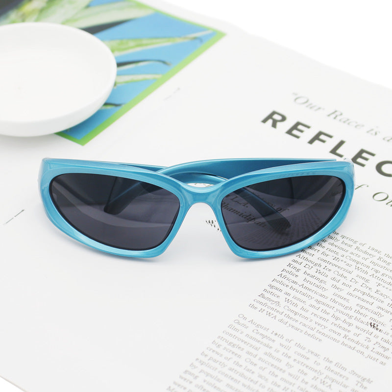 Damen Sportliche Sonnenbrille mit hochwertigem UV-Schutzmaterial Karnz