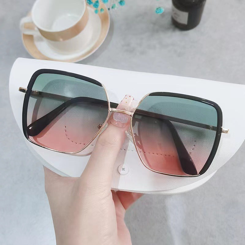 Damen stilvolle Oversized-Sonnenbrille Karnz