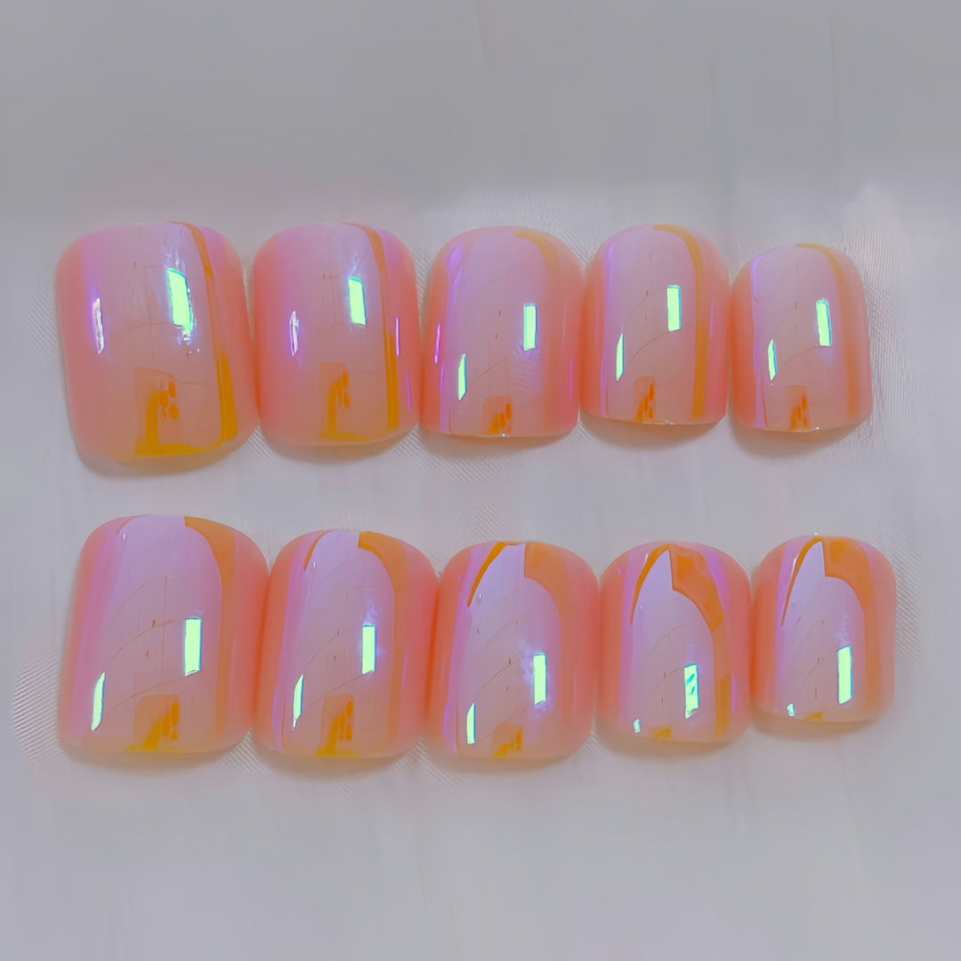 Iridescent Glänzende Nagelspitzen Karnz