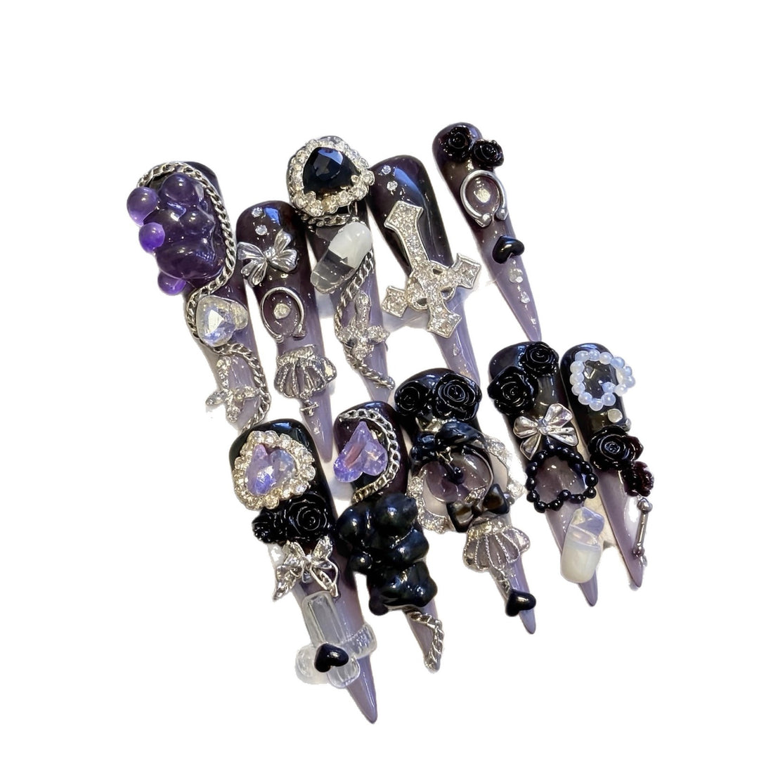 Dekoratives Gothic-Themen Press-On Nail Art Set