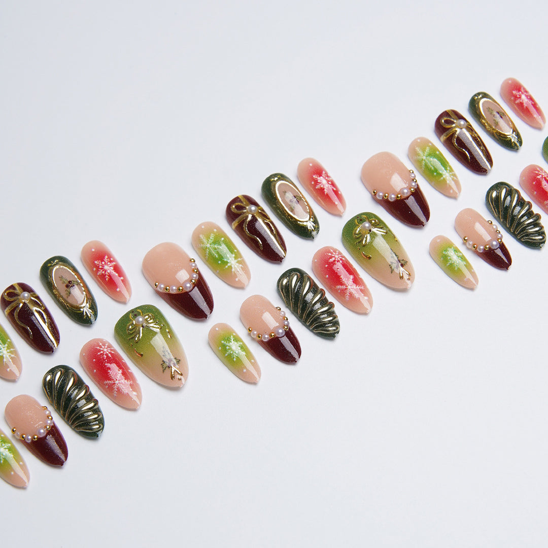 Elegante Kunstnagel-Designs Karnz