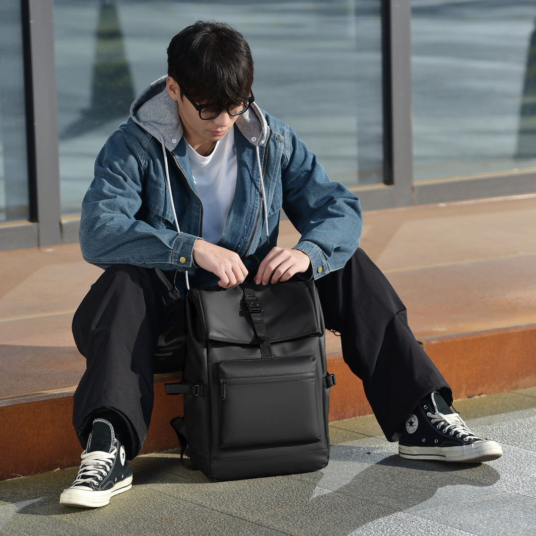 Strapazierfähiger Rucksack mit Funktionalem Design und Vielen Fächern Karnz