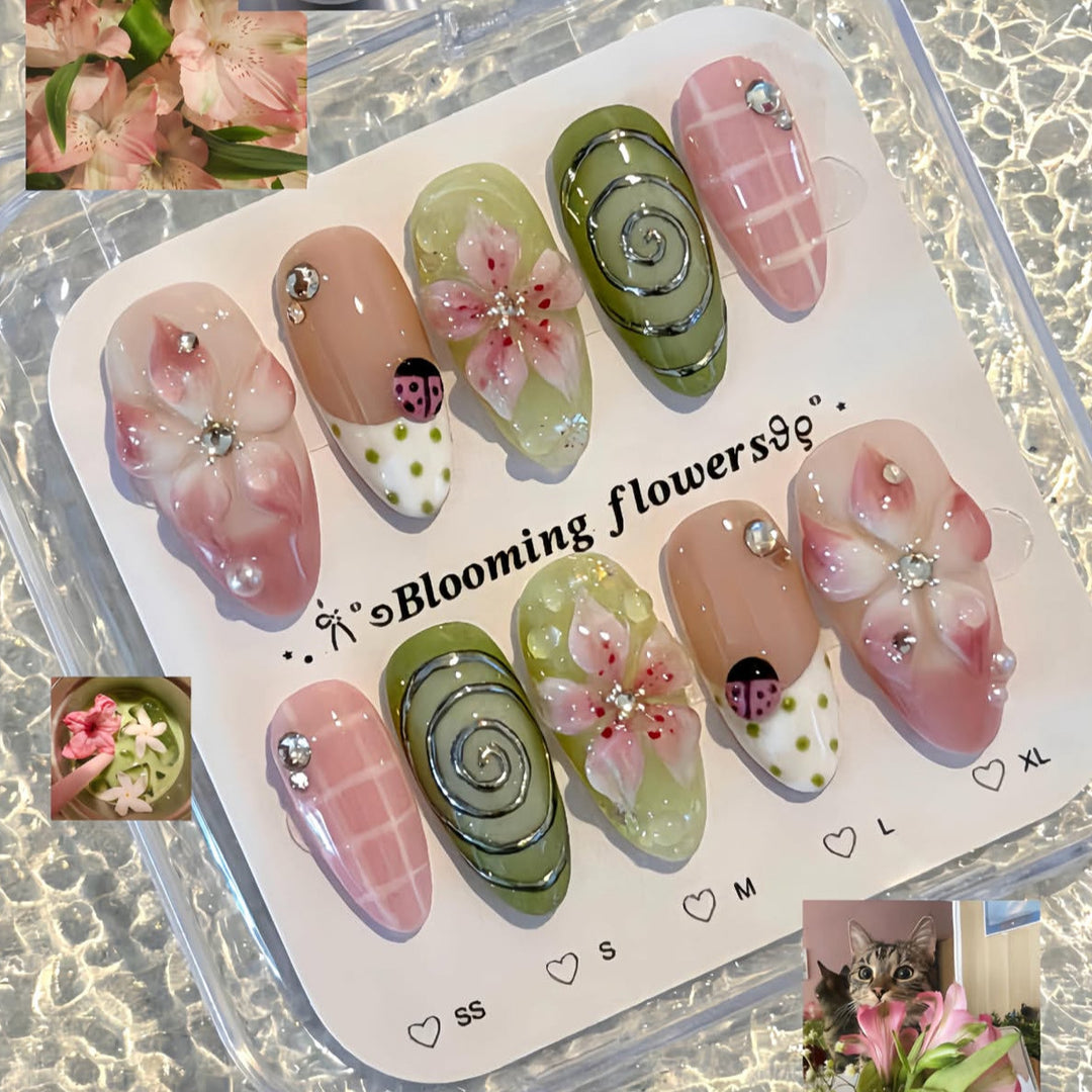 Florale Luxus Press-On Nail Art Set
