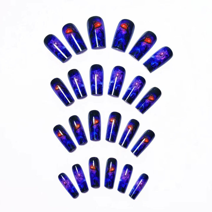 Kreatives und Mystisches Nageldesign Karnz