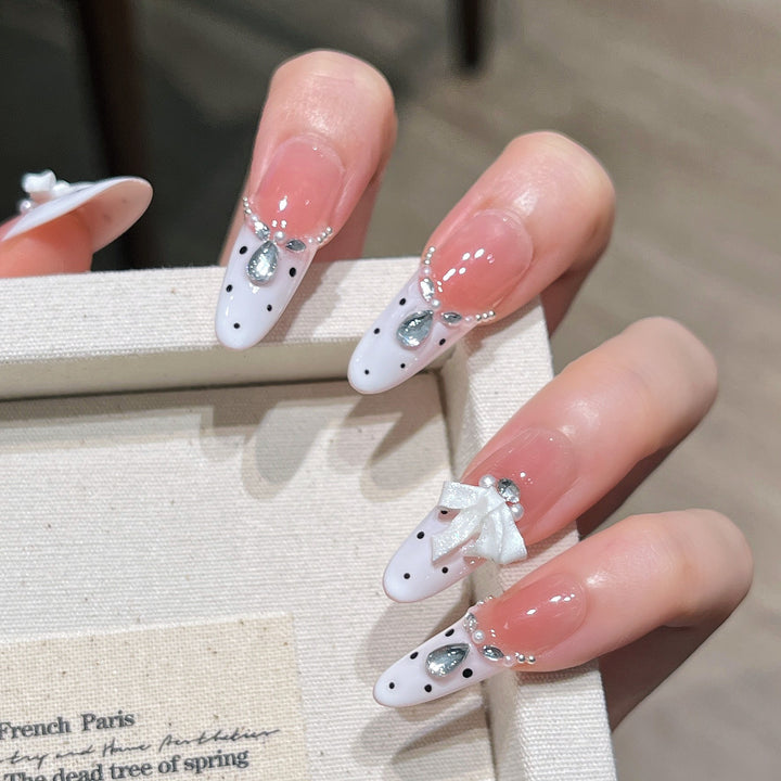 Elegante Press-On Nail Art Karnz