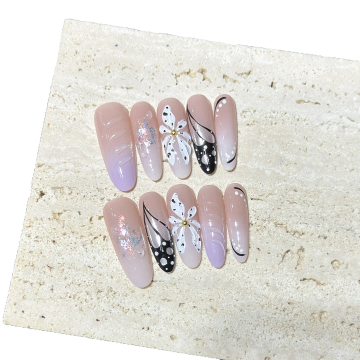 Künstlerisches Floral Press-On Nägel Set