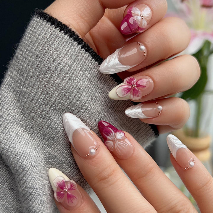 Florale Fantasie Press-On Nagelkunst Karnz