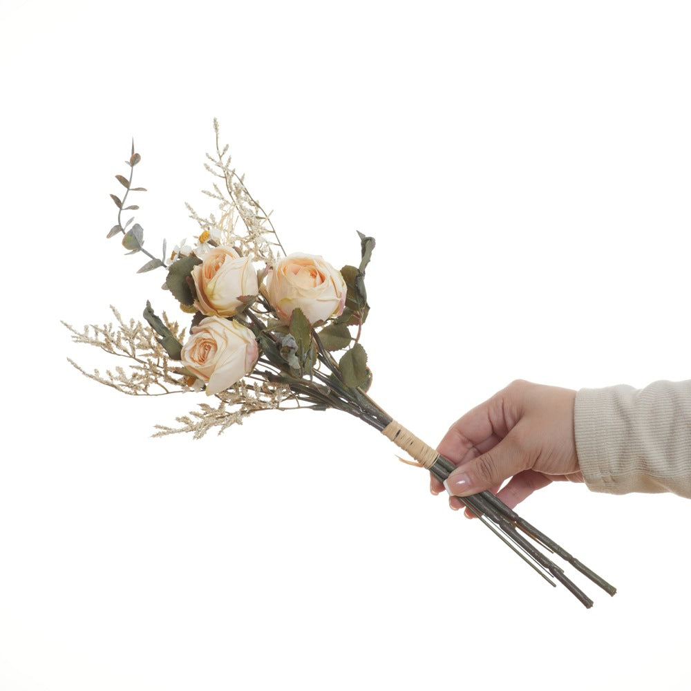 Elegante Stoff Blumenstrauß