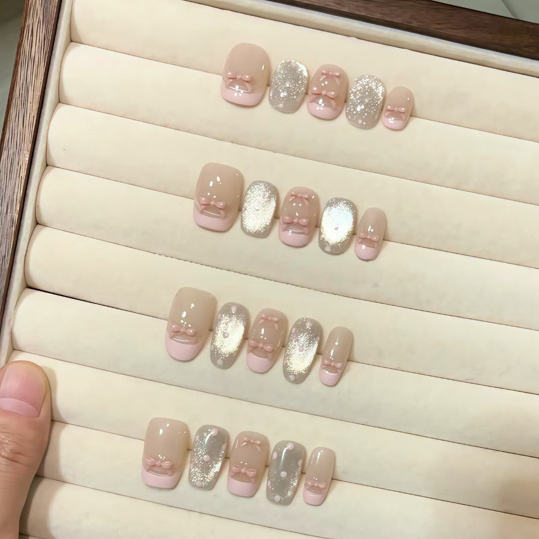 Elegante Press-On Nagelkunst Kollektion Karnz