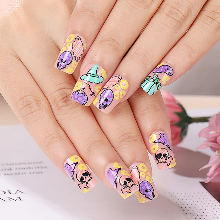 Kreatives Halloween Nageldesign Karnz