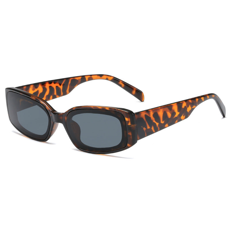 Damen stilvolle Sonnenbrille mit quadratischen Gläsern und transparentem Rahmen Karnz