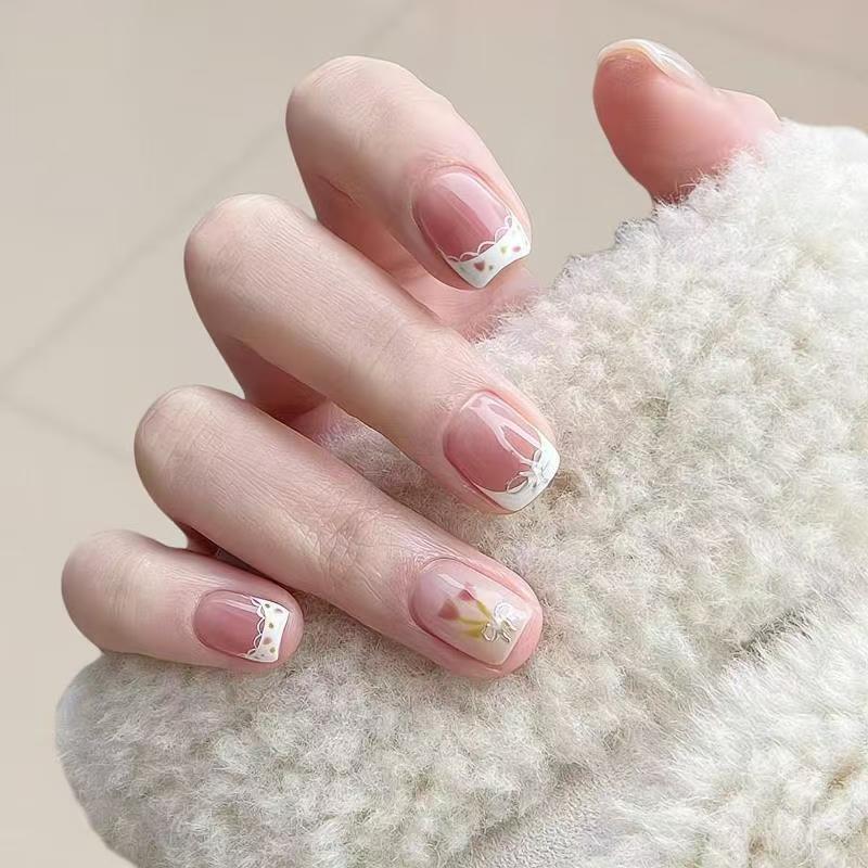 Blumenmuster Press-On Nagelset Karnz