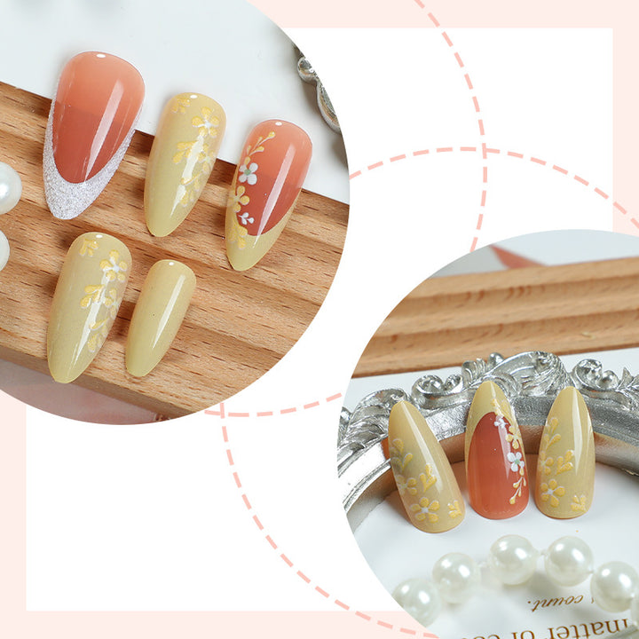 Premium Künstlerische Press-On Nagelset mit Blumen- und Edelsteinakzenten Karnz