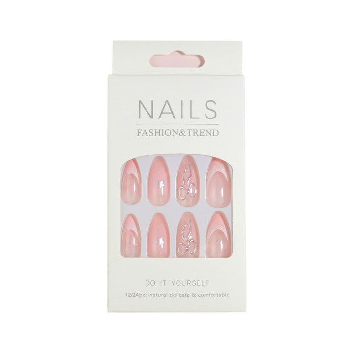 Premium Press-On Nail Set mit dekorativen Akzenten Karnz