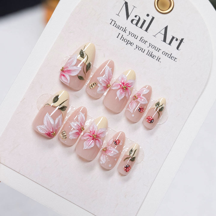 Blumenmuster Druck-On Nagelkunst