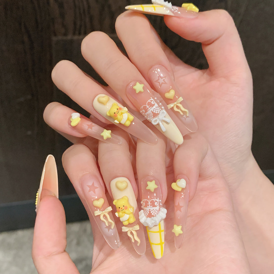 Verspielt 3D Nagelkunst Press-On Set Karnz