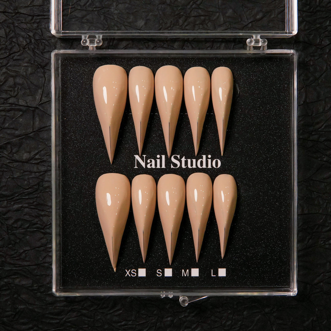 Stiletto Form Press-On Nagel Set