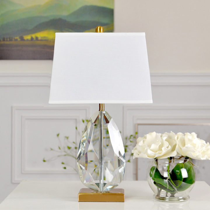 Kristall Tischlampe mit elegantem Schirm