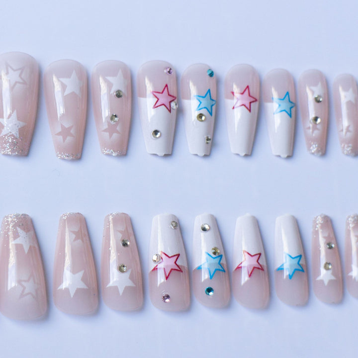 Dekoratives Stern Nagelkunst Design Set