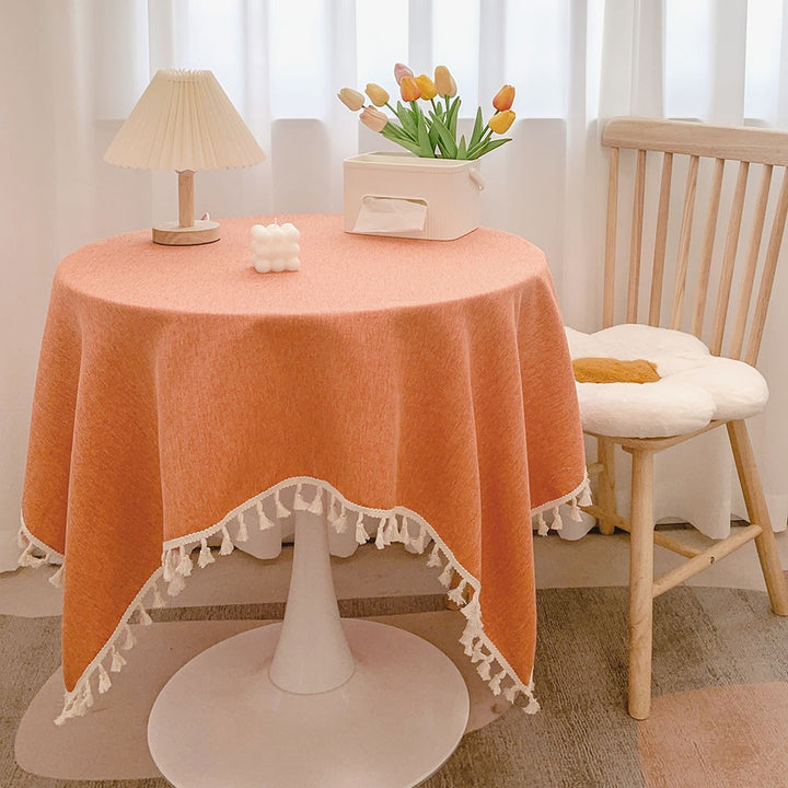 Runde strukturierte Tischdecke mit Quastenbesatz und Leinen-ähnlichem Drapierfinish