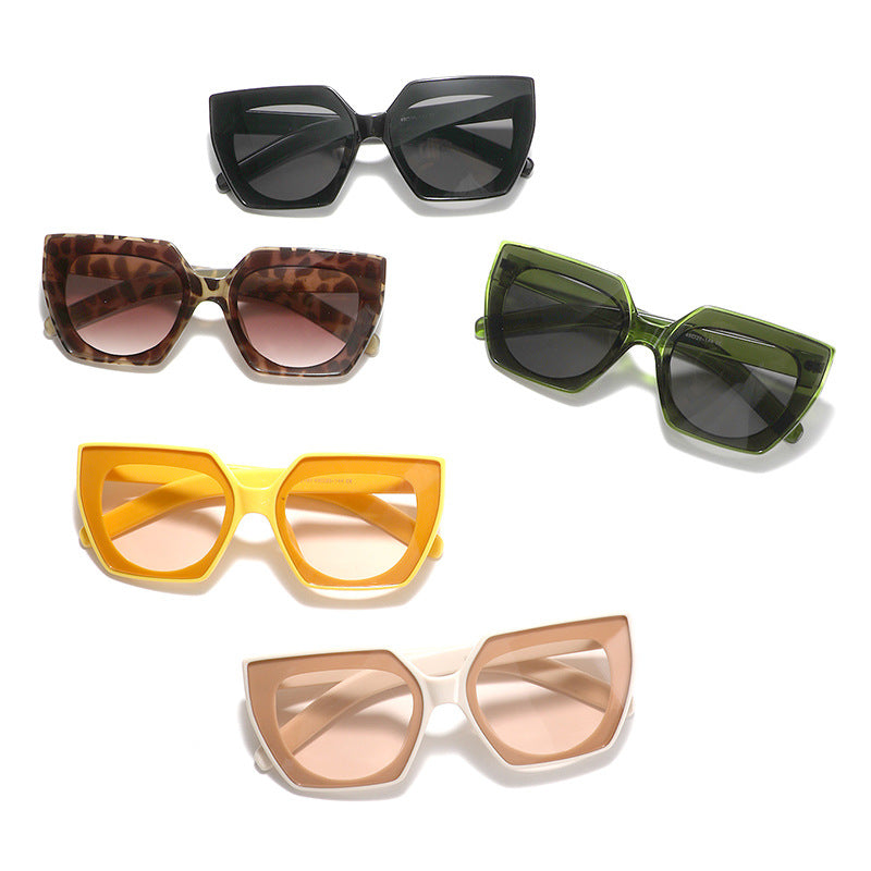 Damen großzügige quadratische Sonnenbrille mit stilvollem Design Karnz