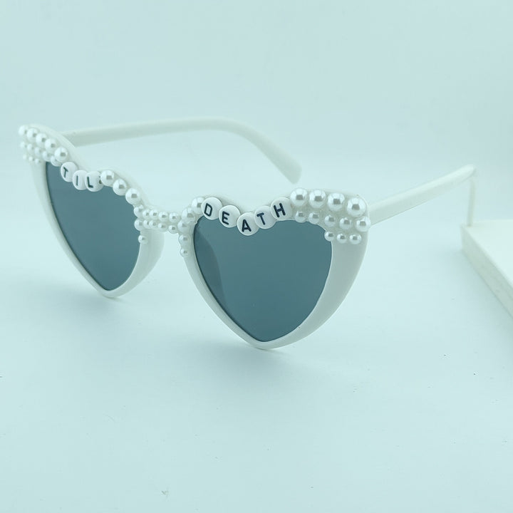 Damen Herzförmige Sonnenbrille mit außergewöhnlichem Dekor Karnz