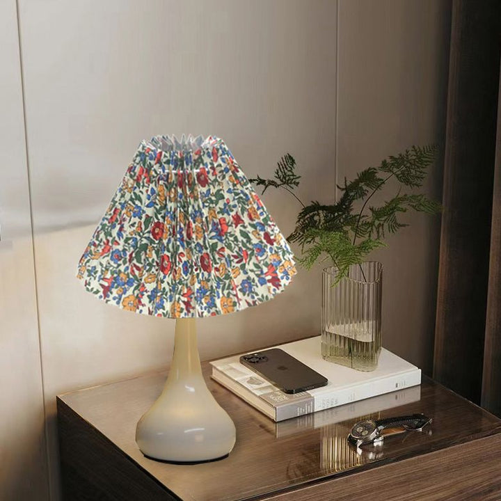 Elegante dekorative Tischlampe